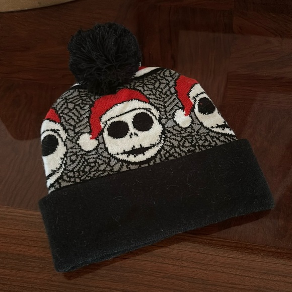 Disney *NWT* Tim Burton's Nightmare Before Christmas Pom Beanie Hat - Picture 6 of 6
